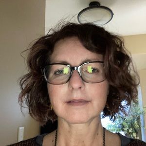 Meet your Posher, Kelley